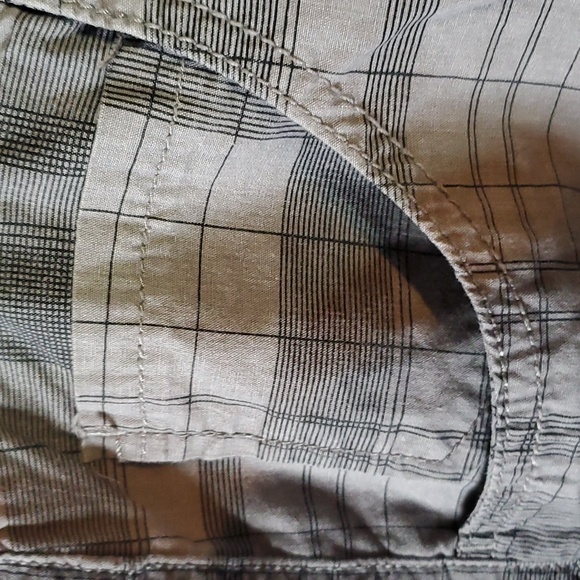 3 for $30……Urbanology capris. - Picture 3 of 7